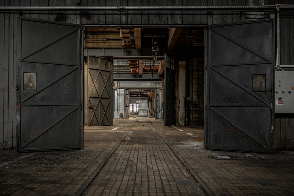 Large,Industrial,Door,In,A,Factory Radon Inspection
